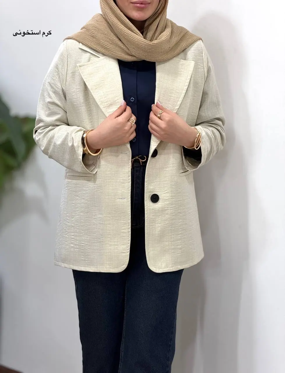 مانتو کتی شانتون آیسو ماهناز